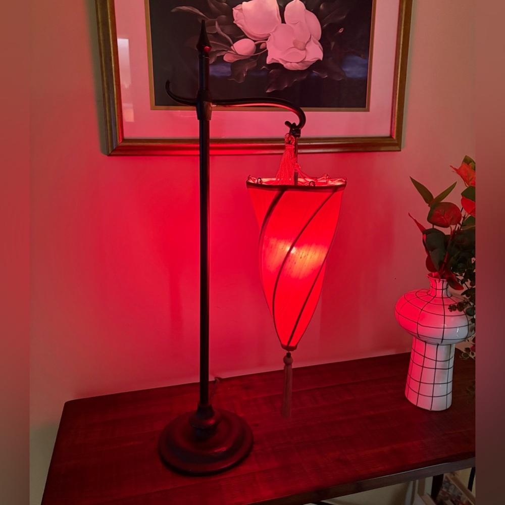 Sale🔥🔥🔥Pottery Barn Medina Moroccan Style Table Lamp With Maroon Fabric Shade